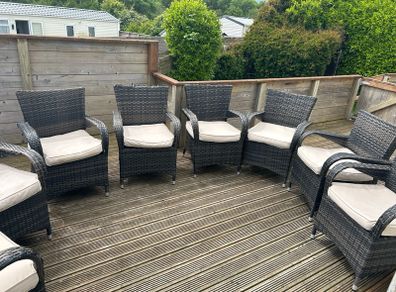 8 seater table and chairs