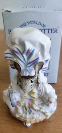 Beatrix Potter Lady Mouse Figurine F Warne Co Beswick England 1951 Vintage