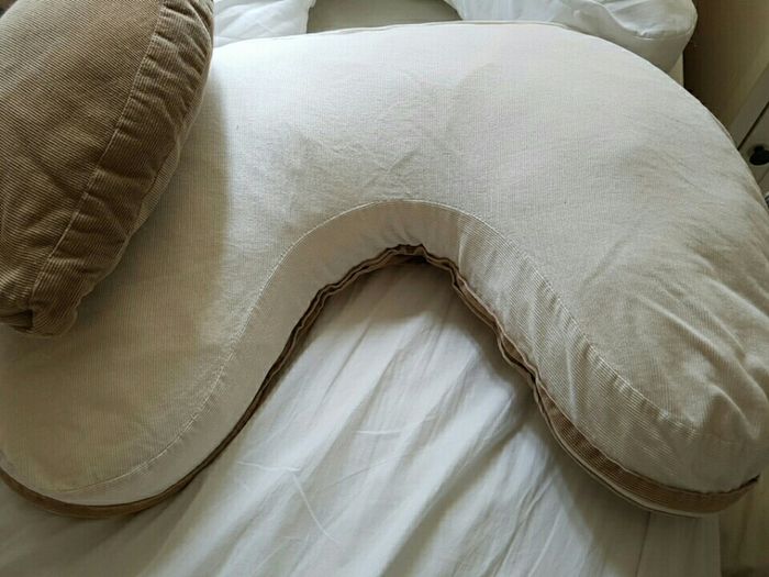 Mothercare Closer Feeding Support Pillow. Breastfeeding / Bottlefeeding