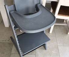 Grey stokke high chair