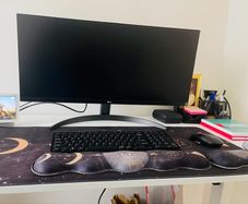 29 inch 21:9 UltraWide Full HD IPS Monitor with AMD FreeSync
