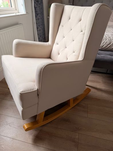 Nursery chair - Nested Soothe Easy Chair