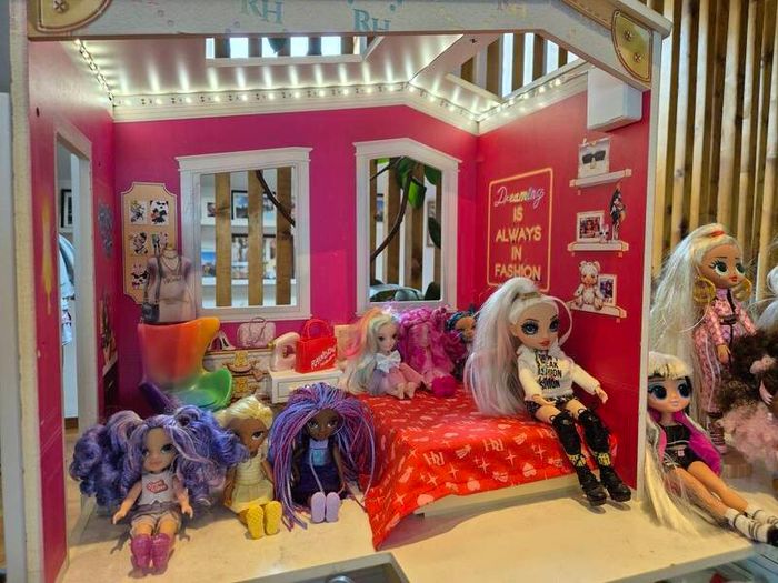 doll house