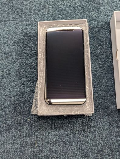 iPhone 12 64 GB very good condition