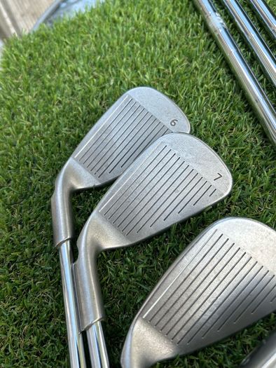 Full set of golf clubs