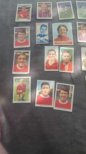 Various cards a&bc differnt colour backs and soccer stars