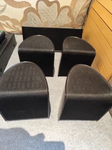 Sony TA-VE150 5.1 Amplifier, remote and 5 Pioneer Speakers