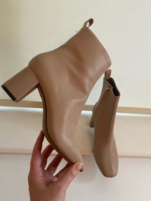 Nude Ladies Boots