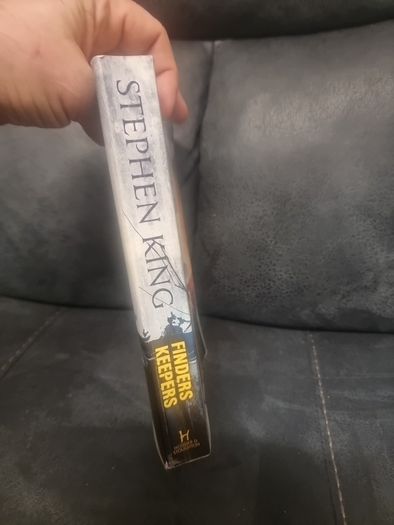 Stephen King. Finders Keepers. First UK edition. (Paperback)