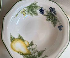 Set of four vintage dishes Victorian orchard the Chartwell collection