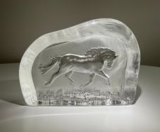 Vintage Edinburgh Crystal Horse Sculpture