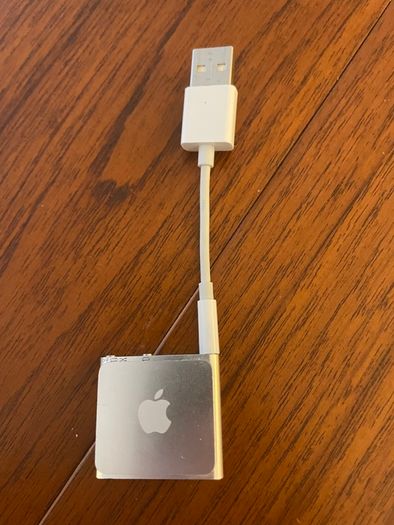 apple ipod shuffle 4th generation silver 2gb