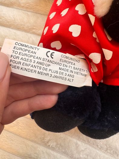 Vintage Looney Tunes Pepe Le Pew Skunk Plush Red Heart Boxers 1997 approx. 35 cm. Please see photos