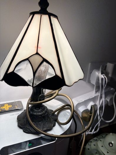 Tiffany Style Stained Glass Table Lamp