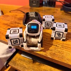 Genuine Anki Cozmo perfect condition