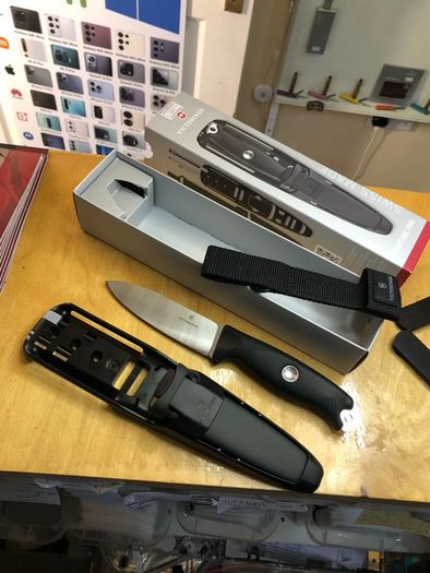 Victorinox VENTURE PRO Bushcraft Knife 2025