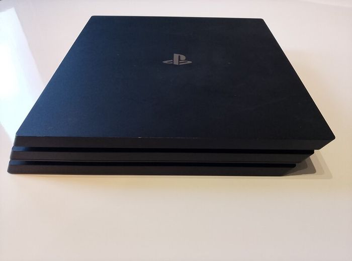 Playstation 4 Pro 1TB HDD PS4