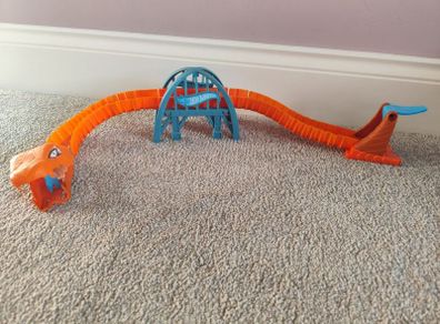 Hot Wheels Viper Bridge