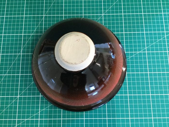 Louis Mulcahy Large Smoilin Design Fruit/Salad/Pasta Serving Bowl