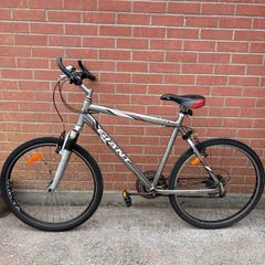 Giant Hybrid MTB bike bicycle