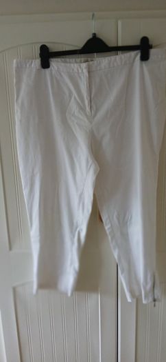 White Cropped  Trousers