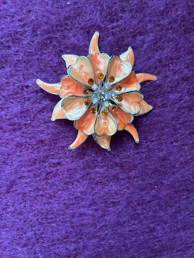 Brooch