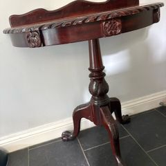 Console table