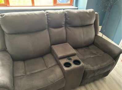 3+2 Reclining Sofa with wireless charging station