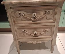 Gorgeous Quality Heavy Minty Brownes Side Table