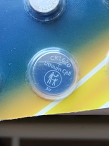 CR1620 button cell battery - Free shipment
