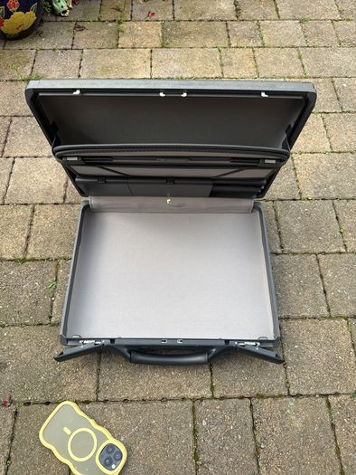 briefcase