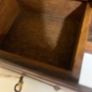 Edwardian oak/ brass  tantalus Original key . Spirits/ smokers caddy Image 8