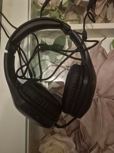 gaming headphones
