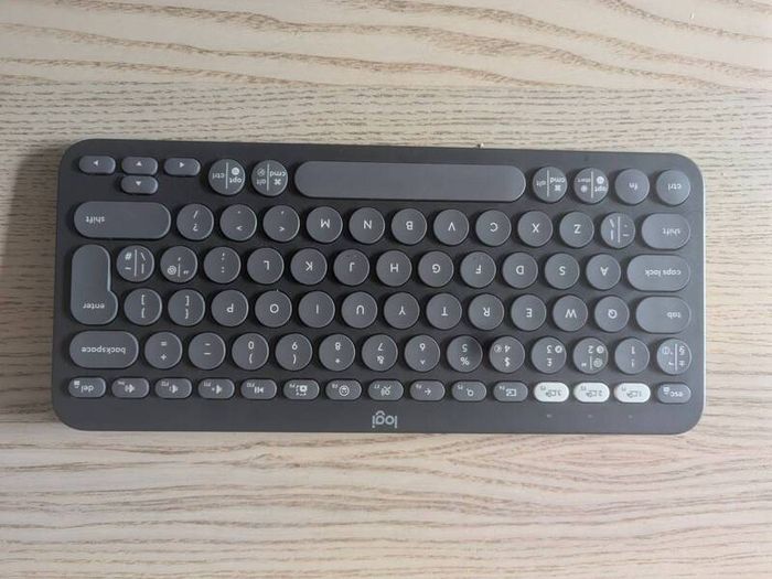 Logitech K380s bluetooth keyboard