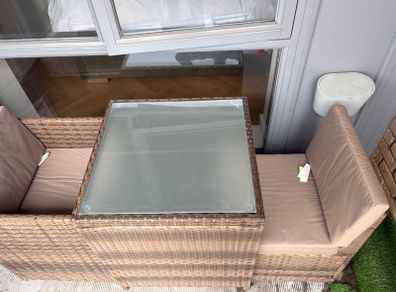 Outdoor table and chairs