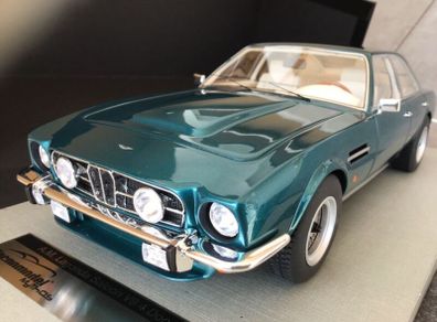 Aston Martin Lagonda Saloon V8 Saloon 1974 TECHNOMODEL 1/18 New in Box
