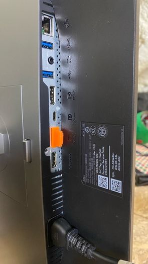 Monitor Dell 24 inches model 2421HE