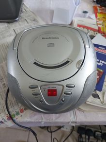 Beautronics Portable CD Radio, Model MT-185, Radio works fine, CD plays intermittently, has issues, very good condition otherwise