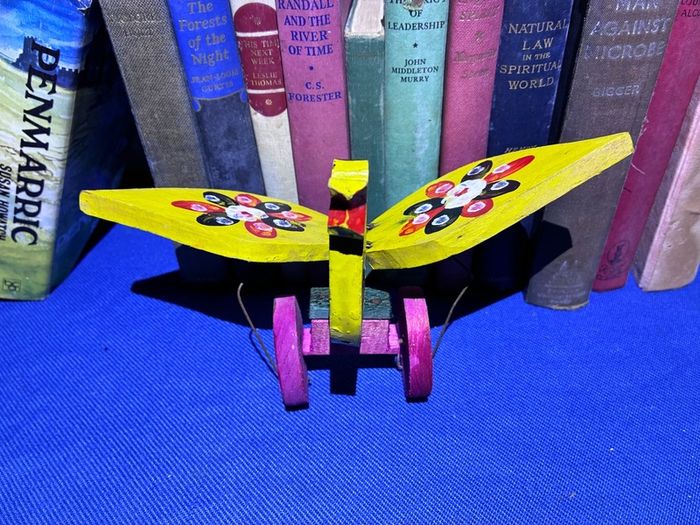 Vintage bird styled wooden toy
