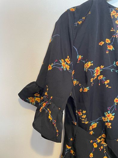 Pretty Little Thing black floral corset dress size 16 - New