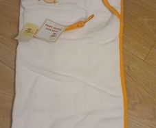 brand new hooded baby towel and mitt