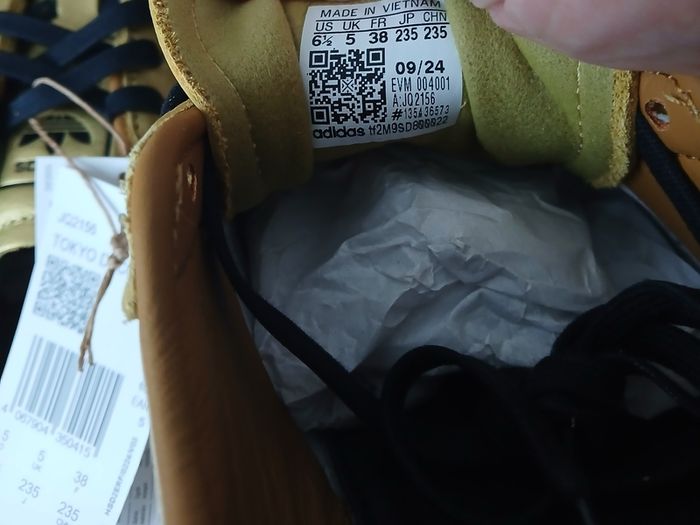Adidas Tokyo Decon W Gold/Black - UK 5 / EU 38 - Brand New in Box