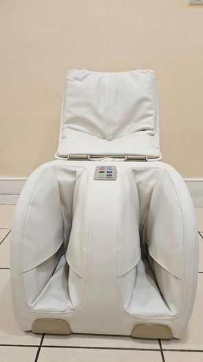 Inada Cube Plus massage chair [Delivery Possible]