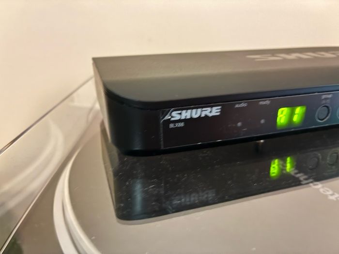 Shure Wireless Dual Vocal System with two PG58 Handheld Transmitters