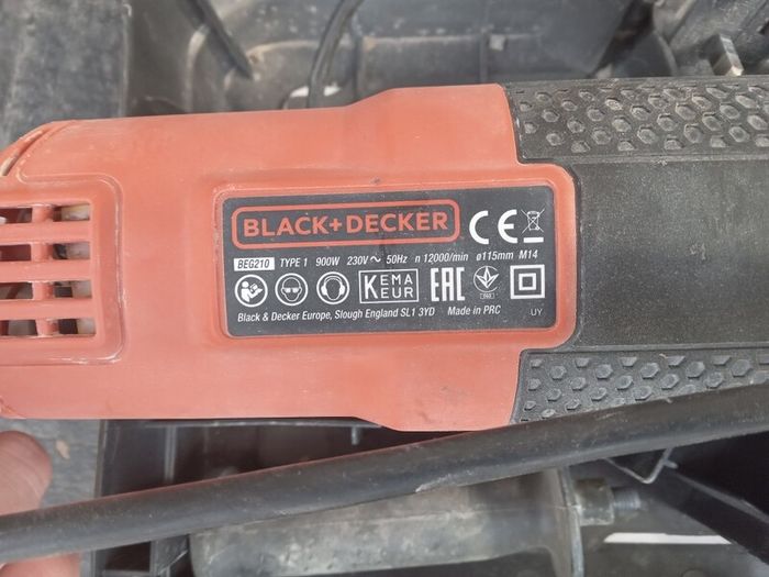 black and decker angle grinder