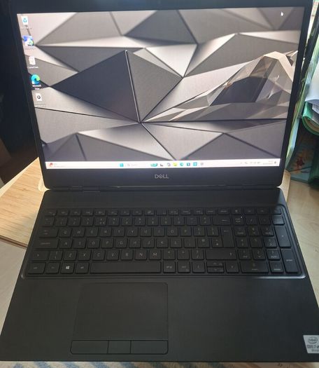 Dell Precision 7550 15.6" Fhd Ips I7-11850h 1tb Ssd 32gb Ram Rtx 3000