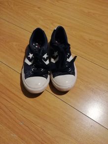 Converse girls
