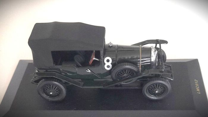 Diecast Model Le Mans Winning Bentley Le Mans 1924 1st - IXO 1:43