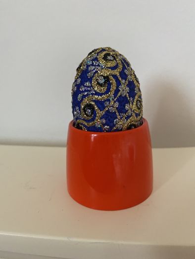 Hand decorated Wooden Ovoid