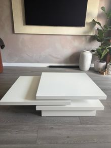 White Kave Home Large Coffee Table (Expandable)